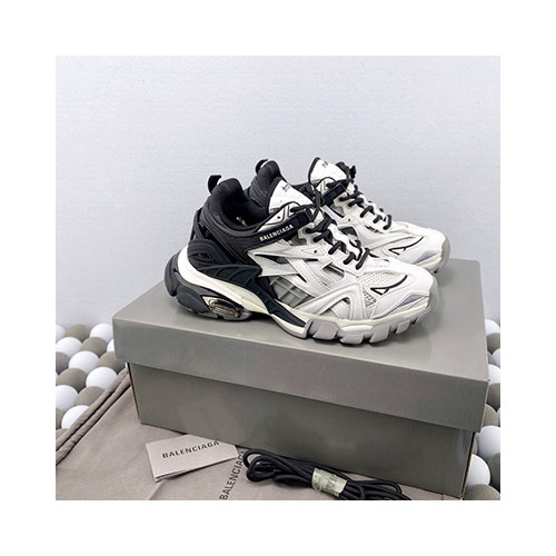[Balenciaga] 발렌시아가 트랙 로우탑 스니커즈Track 4.0 화이트