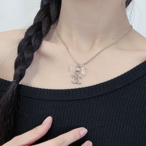 [여성목걸이] CHANEL 신상샤넬 악세사리캐주얼쥬얼리 패션나비 목걸이링
