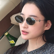 [선글라스] FENDI 신상 여성 펜디 패션 선글라스 FE40151U