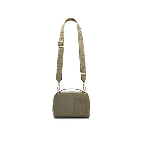 [LOEWE] 남여공용 로에베 레더 클러치 아나그램 크로스핸드백 (정품급) 062399