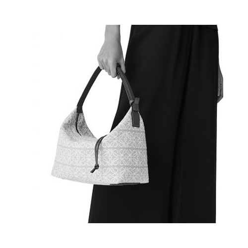 [LOEWE] 여성백 로에베 아나그램 규비백 자카드 에쿠루탄 숄더백 (정품급) 062102