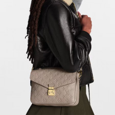 [LOUIS VUITTON] 여성백 M44881 루이비통 포쉐트 메티스  크로스숄더백 정품급 1:1버전