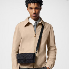[LOUIS VUITTON] 남성백 M83567 루이비통 보스포어 웨어러블 윌릿백 정품급 1:1버전