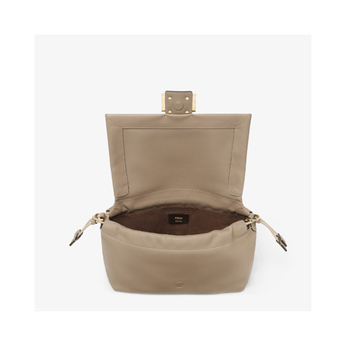 [FENDI] 여성백 펜디 맘마백 Mamma Baguette bag 핸드숄더백