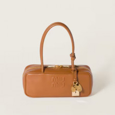 [MIUMIU] 여성백 Beau Bag 아방뛰르 미우미우 보 가죽 탑핸들토트백