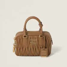 [MIUMIU] 여성백 Matelasse Bag 아르카 미우미우 나파 가죽 가방