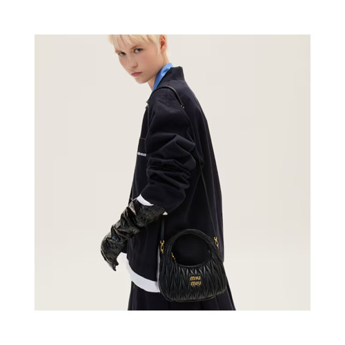 [MIUMIU] 여성백 Wander Bag 미우미우 완더 마테라쎄 나파가죽 호보핸드백