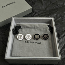 [남녀귀걸이] Balenciaga 신상 발렌시아가 캐주얼 주얼리 진주 이어링