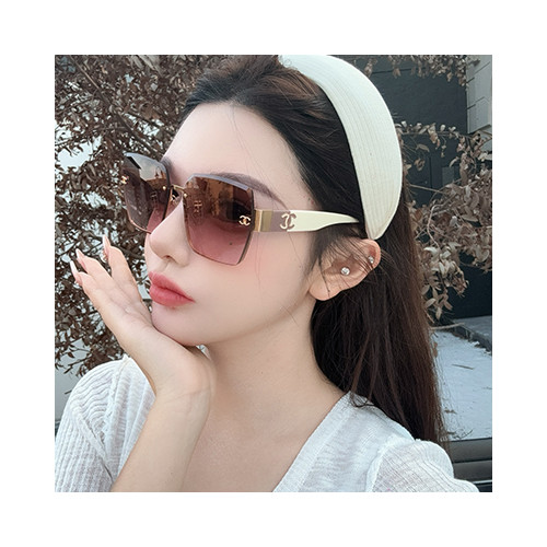 [선글라스] CHANEL 여성 신상 샤넬 패션 선글라스 CH8047