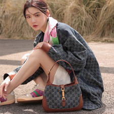 [GUCCI] 여성백 GG Jackie 1961 GG Bag 구찌가방 크로스호보백 636706