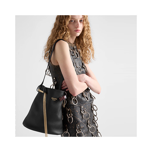 [PRADA] 여성백 25ss Buckle BAG 프라다 신상 버킷백 핸드백 1BE085