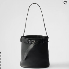[PRADA] 여성백 25ss Buckle BAG 프라다 신상 버킷백 핸드백 1BE085