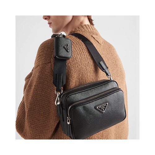 [PRADA] 남성백 FW25 BAG 프라다 사피아노 테수토 가죽 숄더백 2VH170